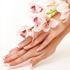 PREDESIGNED TIPS WITH U.V. GEL
